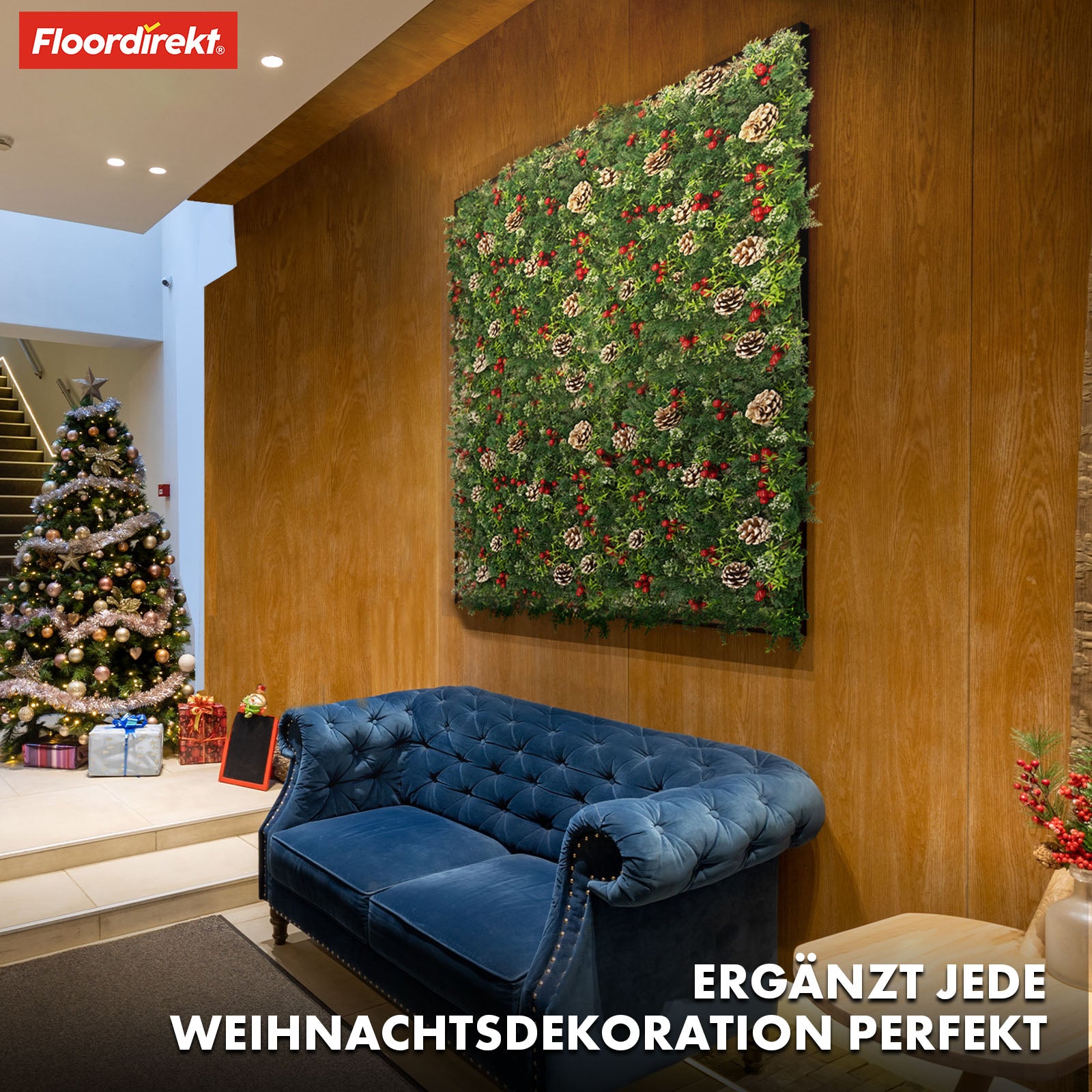 Mur végétal | Festive | Décoration de Noël avec baies rouges, pommes de pin & accents verts | 50 x 50 cm