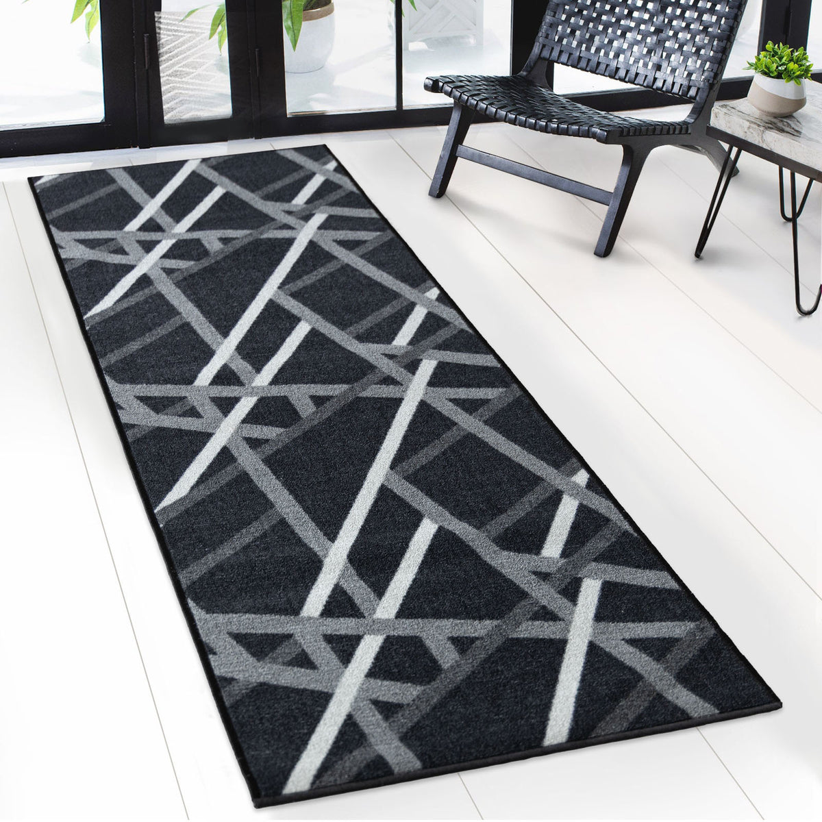 Tapis sur mesure | Printed | Anthracite à rayures | Antidérapant & facile d'entretien