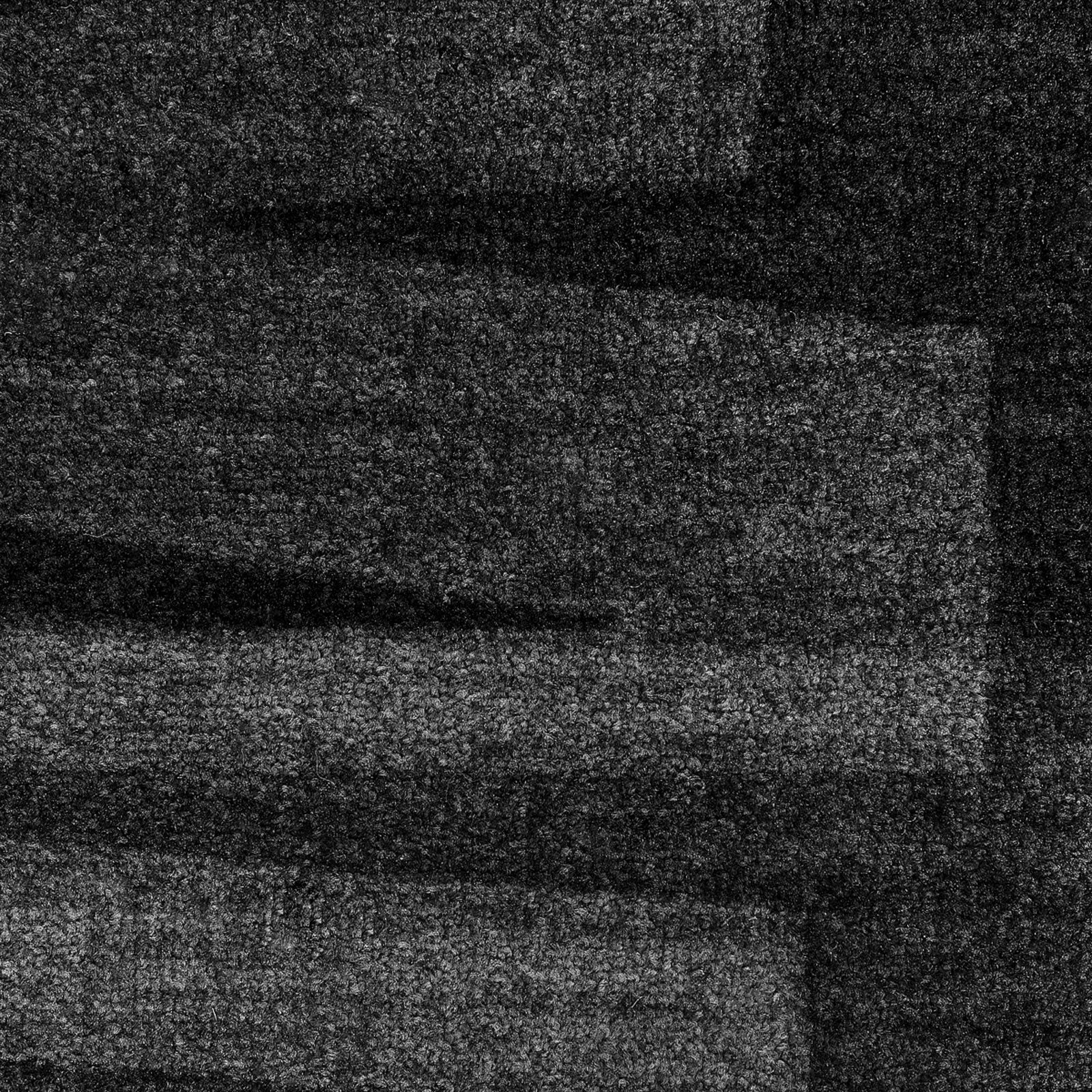 F2_Noir