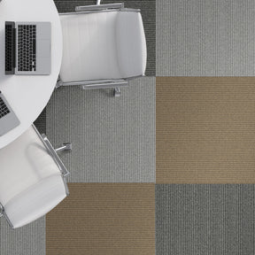 Dalles de moquette | Bern | 50 x 50 cm | Auto-portant avec motif à rayures | En anthracite, gris & beige pour les entreprises et les particuliers