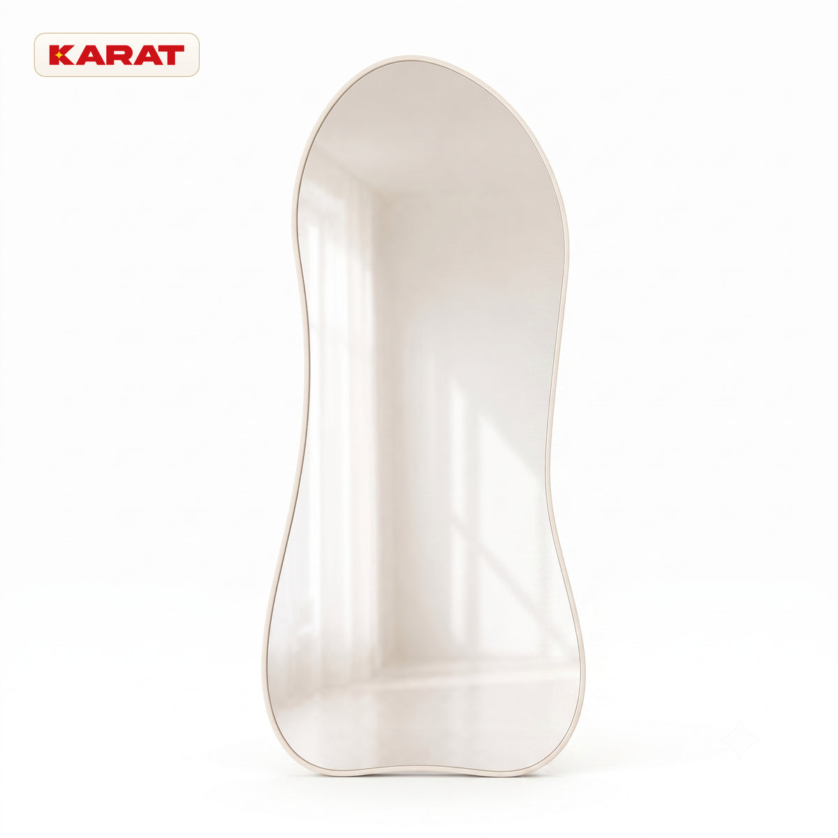 Miroir sur pied Mila | Miroir mural organique avec cadre en aluminium blanc crème | 65 × 150 cm